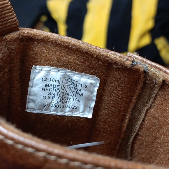 LAST CHANCE Old Navy Soft Soled Boots Cognac Brown - 12-18 months - Picture 4 of 4